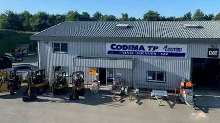 pelle à pneus à Bretagne - image 2